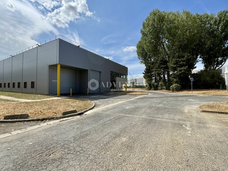 Location Activités Entrepôts LE MESNIL AMELOT (77990) - Photo 9