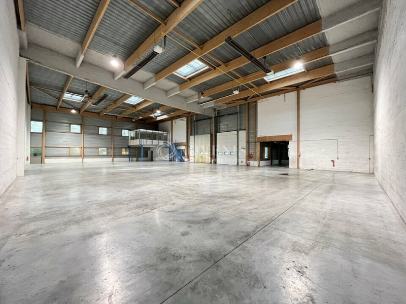 Location Activités Entrepôts LE BOURGET (93350) - Photo 3