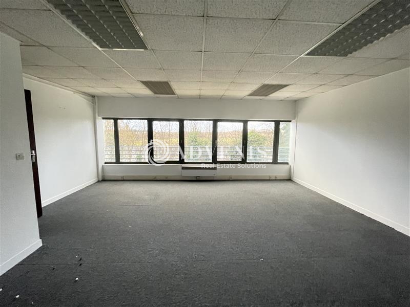 Location Activités Entrepôts LE THILLAY (95500) - Photo 12