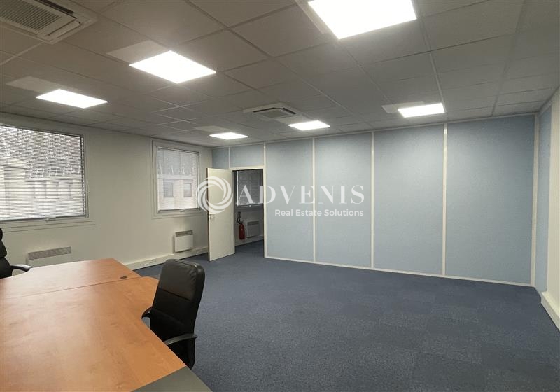 Location Bureaux TREMBLAY EN FRANCE (93290) - Photo 6