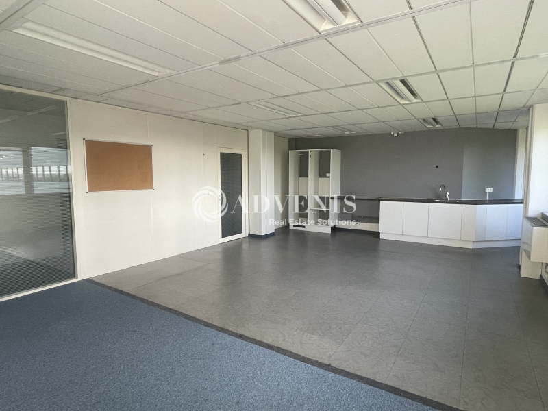 Location Bureaux VILLEPINTE (93420) - Photo 9