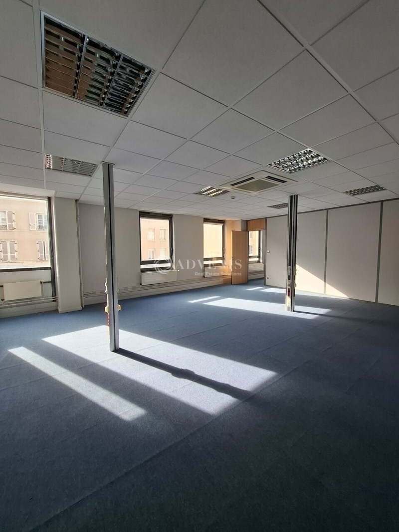 Location Bureaux NANCY (54000) - Photo 7
