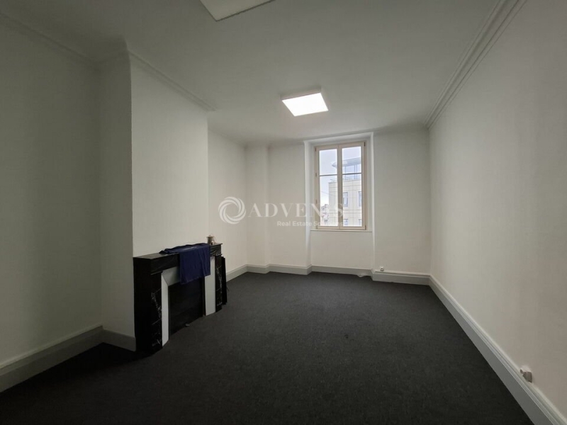 Location Bureaux NANCY (54000) - Photo 7