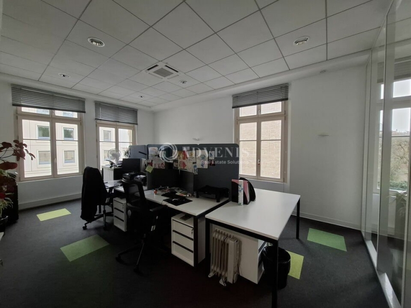 Vente Investisseur Bureaux NANCY (54000) - Photo 7