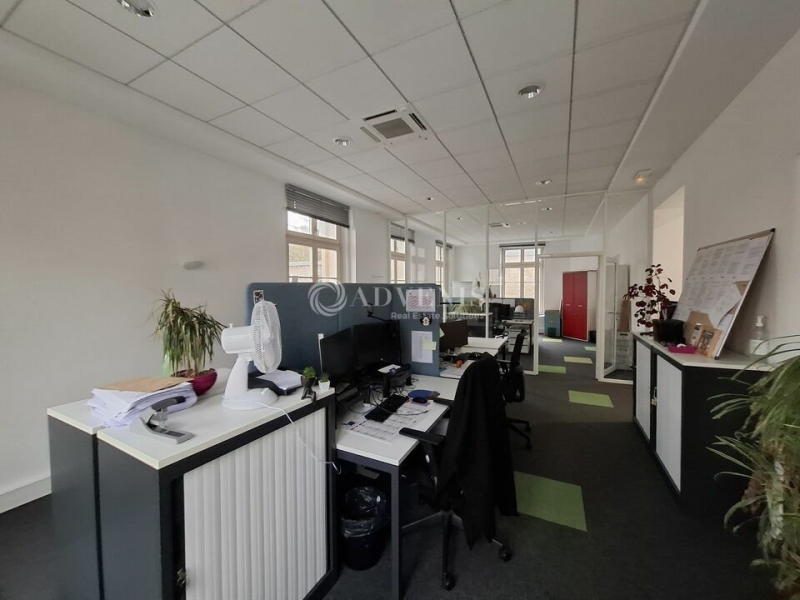 Vente Investisseur Bureaux NANCY (54000) - Photo 8