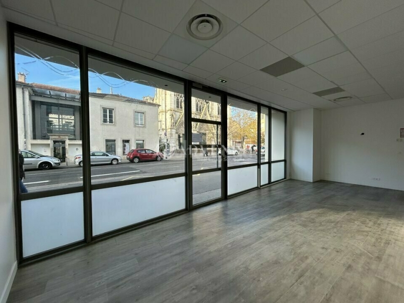 Location Bureaux NANCY (54000) - Photo 2