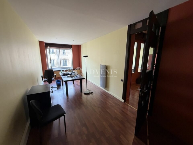 Vente Investisseur Bureaux NANCY (54000) - Photo 2