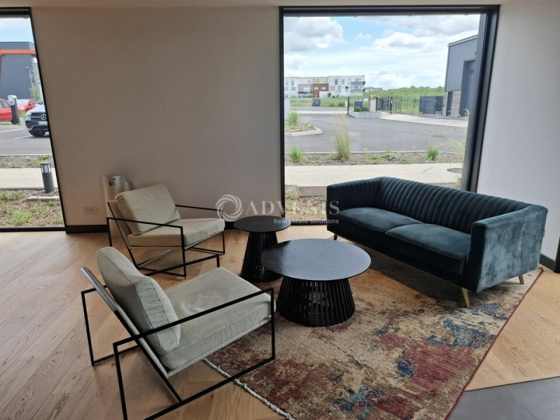 Location Bureaux SEICHAMPS (54280) - Photo 2