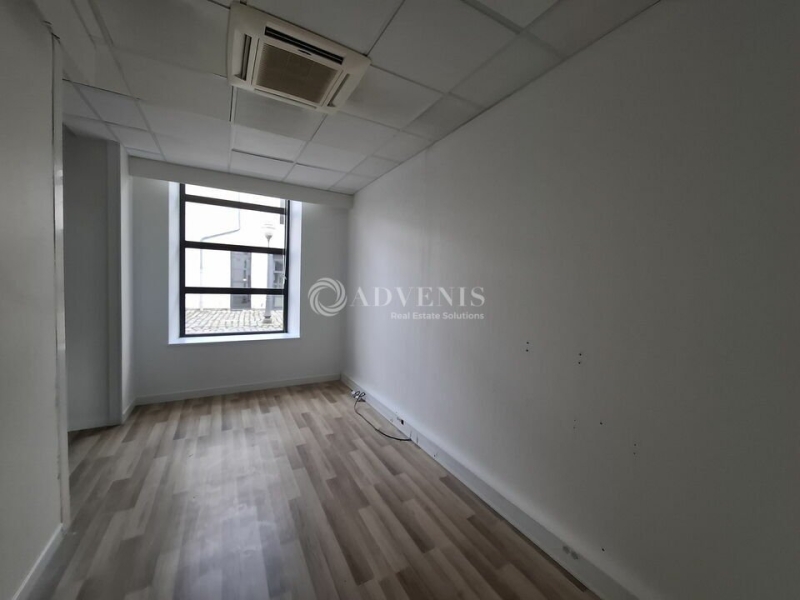 Vente Investisseur Bureaux NANCY (54000) - Photo 5