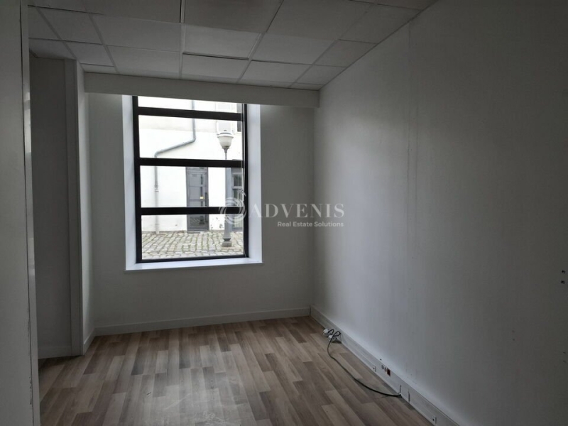Vente Investisseur Bureaux NANCY (54000) - Photo 6