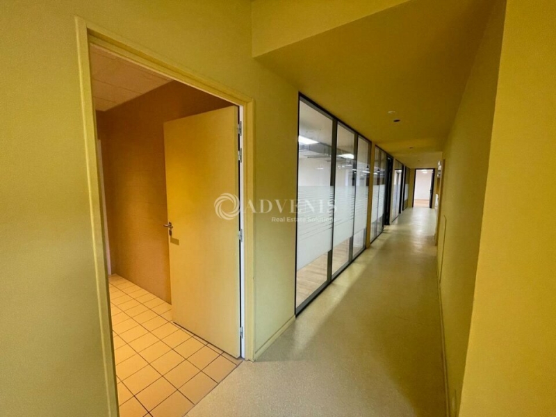 Vente Investisseur Bureaux NANCY (54000) - Photo 6