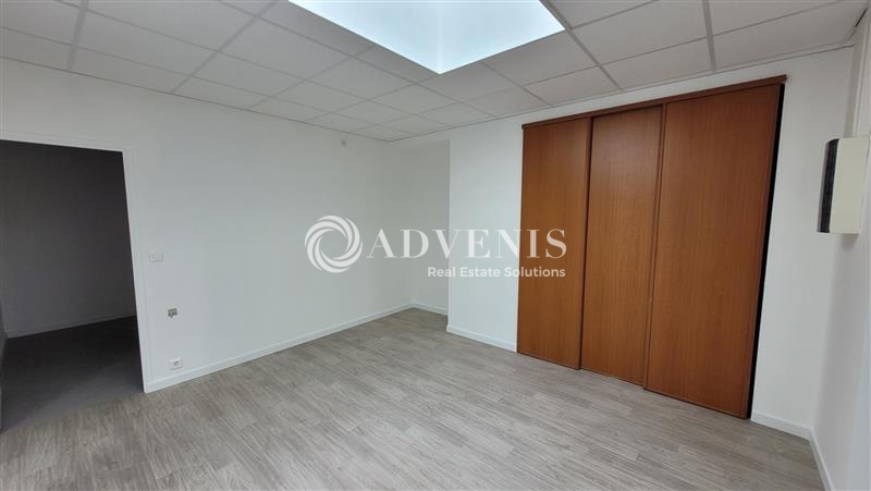 Vente Investisseur Bureaux SAINT SEBASTIEN SUR LOIRE (44230) - Photo 9