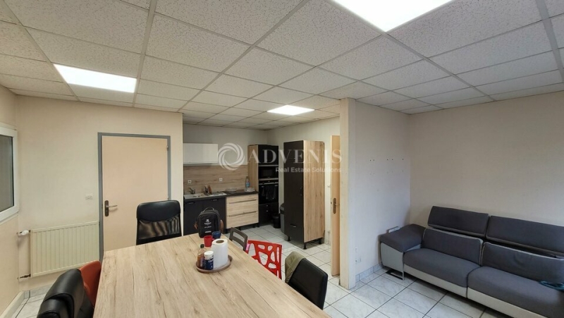 Location Activités Entrepôts BOUAYE (44830) - Photo 3