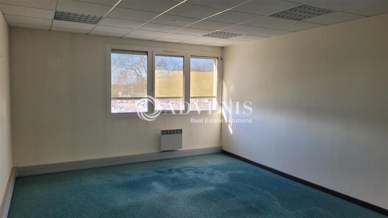 Location Entrepôts SAINT AIGNAN GRANDLIEU (44860) - Photo 5