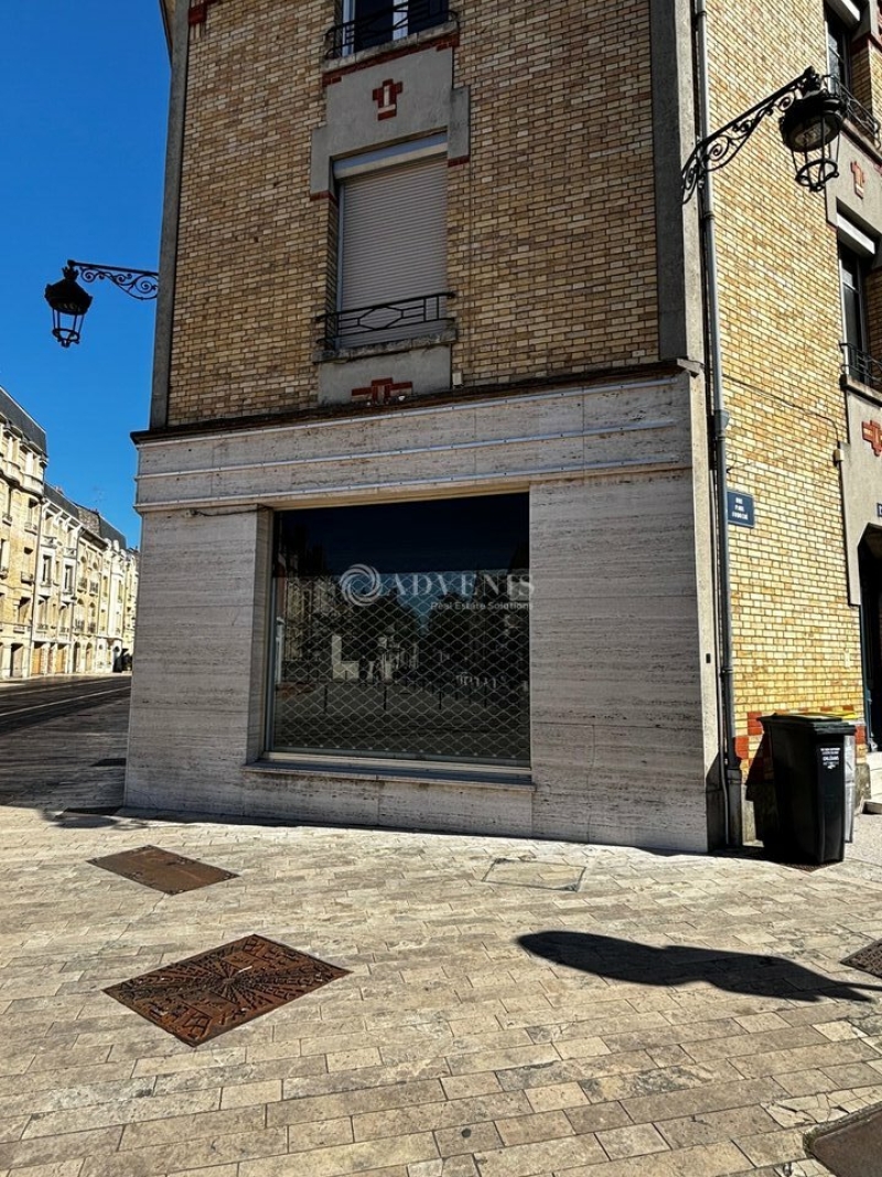 Location Commerces ORLEANS (45000) - Photo 1