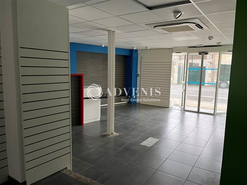 Location Commerces SAINT HILAIRE SAINT MESMIN (45160) - Photo 2