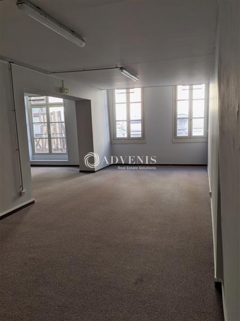 Location Commerces ORLEANS (45000) - Photo 1