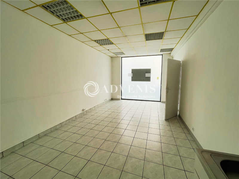 Location Commerces ORLEANS (45000) - Photo 1