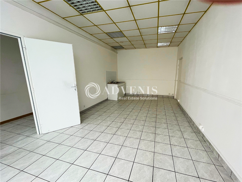 Location Commerces ORLEANS (45000) - Photo 2