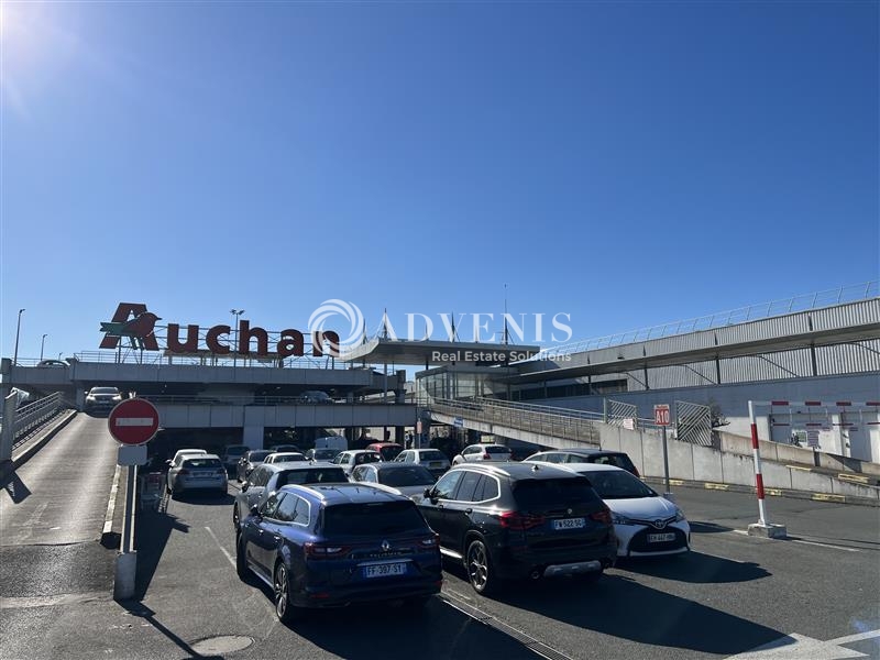 Location Commerces OLIVET (45160) - Photo 1