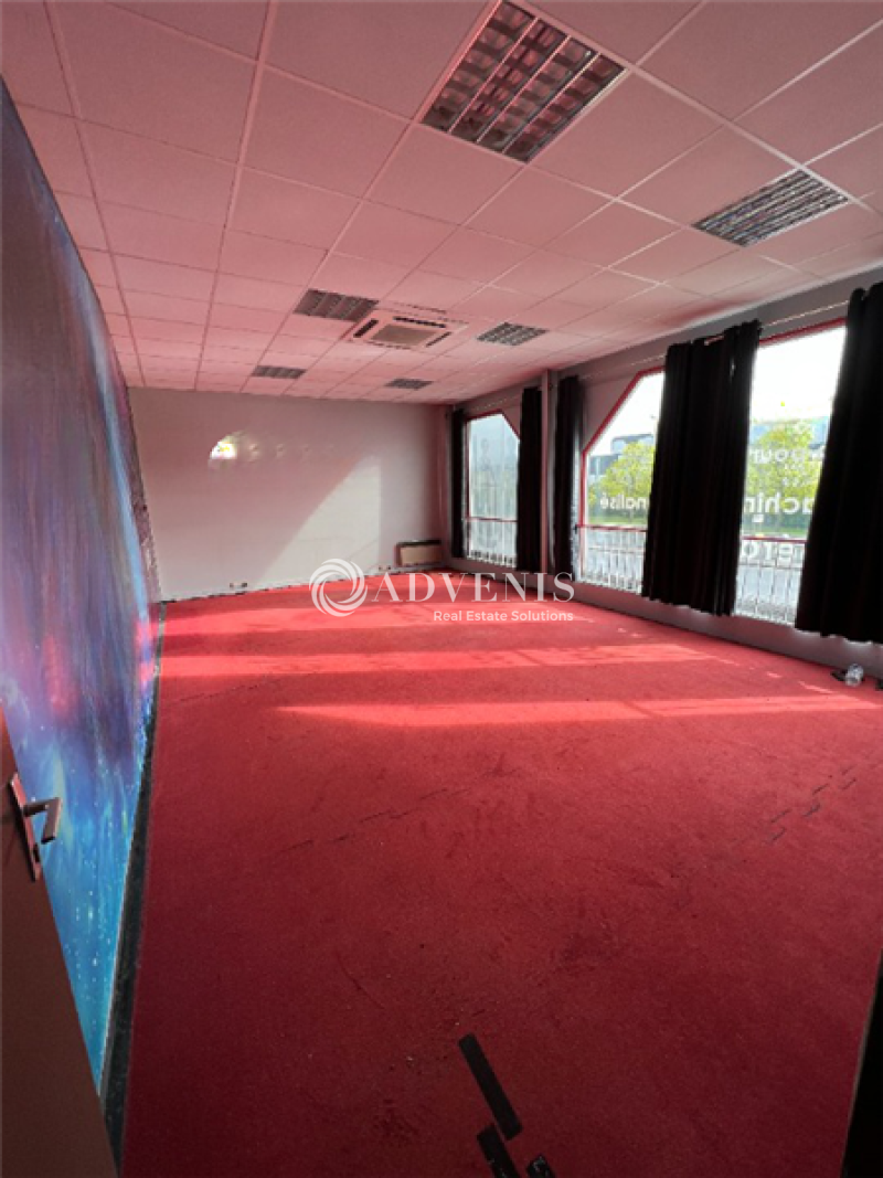Location Commerces FLEURY LES AUBRAIS (45400) - Photo 3