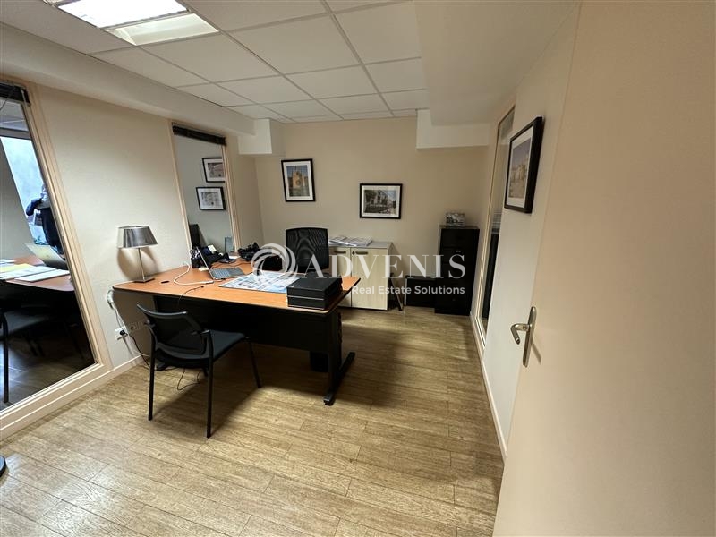 Location Commerces ORLEANS (45000) - Photo 3
