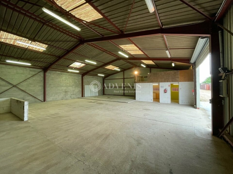 Location Activités Entrepôts SAINT PRYVE SAINT MESMIN (45750) - Photo 2