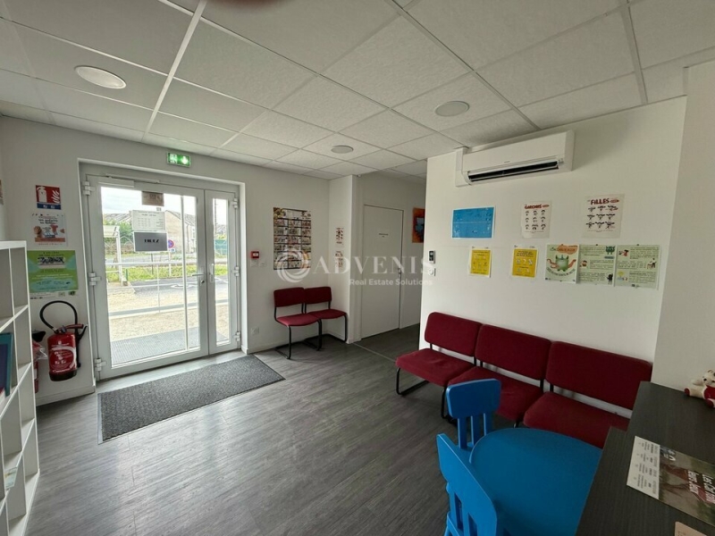Vente Investisseur Bureaux FLEURY LES AUBRAIS (45400) - Photo 10