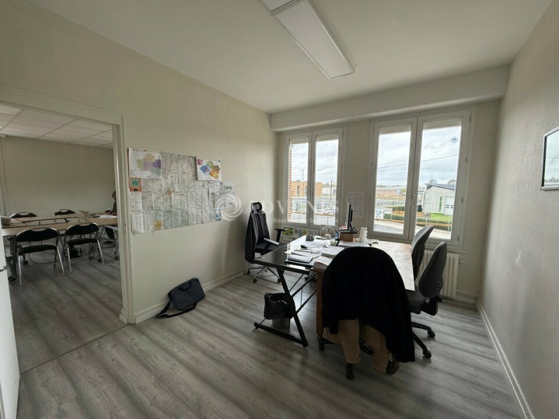 Vente Investisseur Bureaux FLEURY LES AUBRAIS (45400) - Photo 5