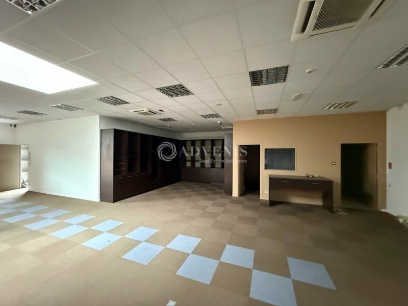 Location Commerces OLIVET (45160) - Photo 9