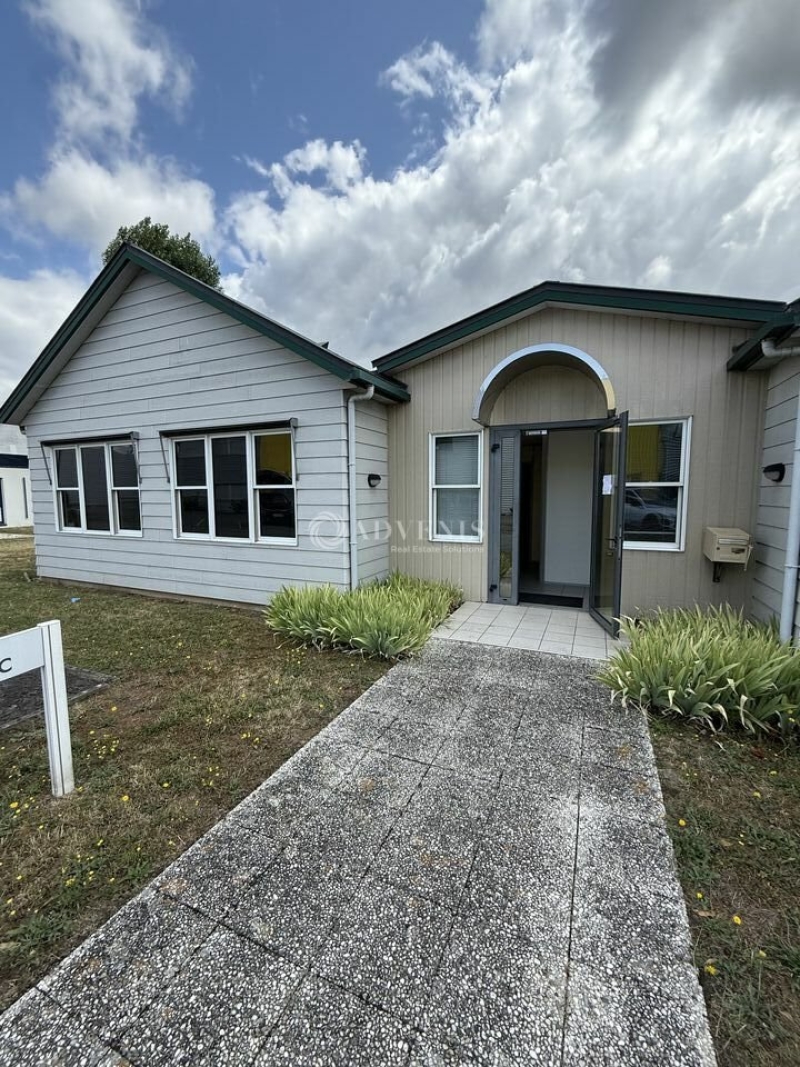 Location Bureaux LA CHAPELLE-SAINT-MESMIN (45380) - Photo 1