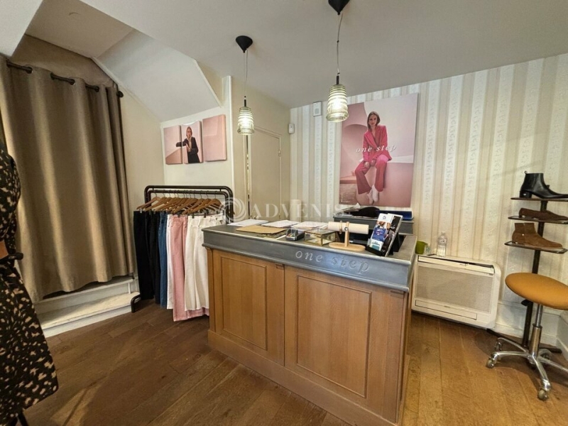 Location Commerces ORLEANS (45000) - Photo 2