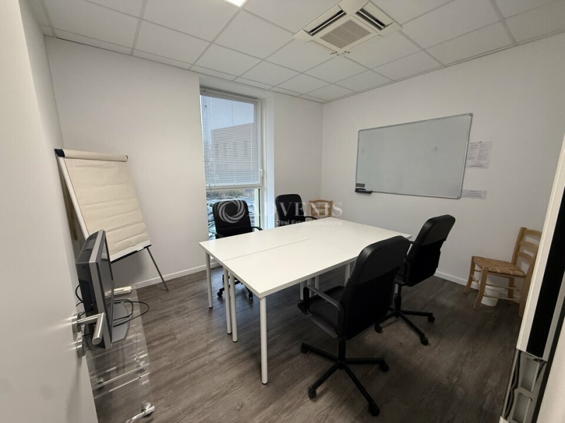 Vente Investisseur Bureaux ORLEANS (45000) - Photo 3