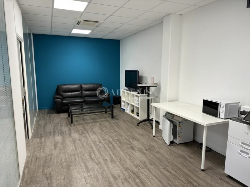 Vente Investisseur Bureaux ORLEANS (45000) - Photo 4