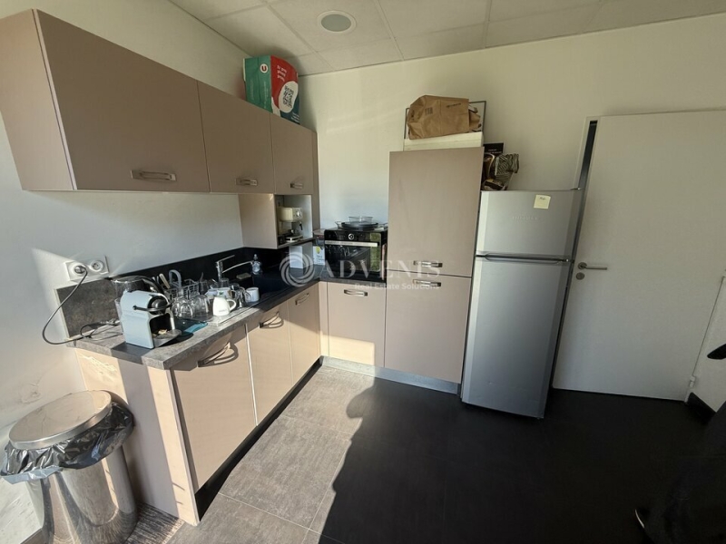 Vente Investisseur Bureaux OLIVET (45160) - Photo 6