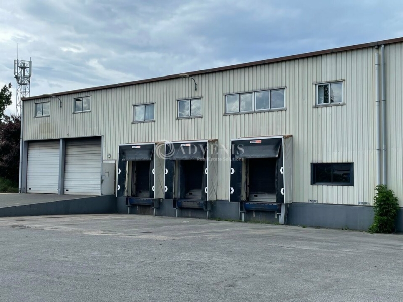 Location Entrepôts ORMES (45140) - Photo 1