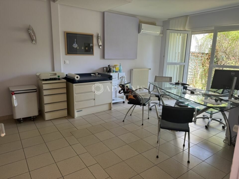 Vente Investisseur Bureaux ORLEANS (45000) - Photo 6