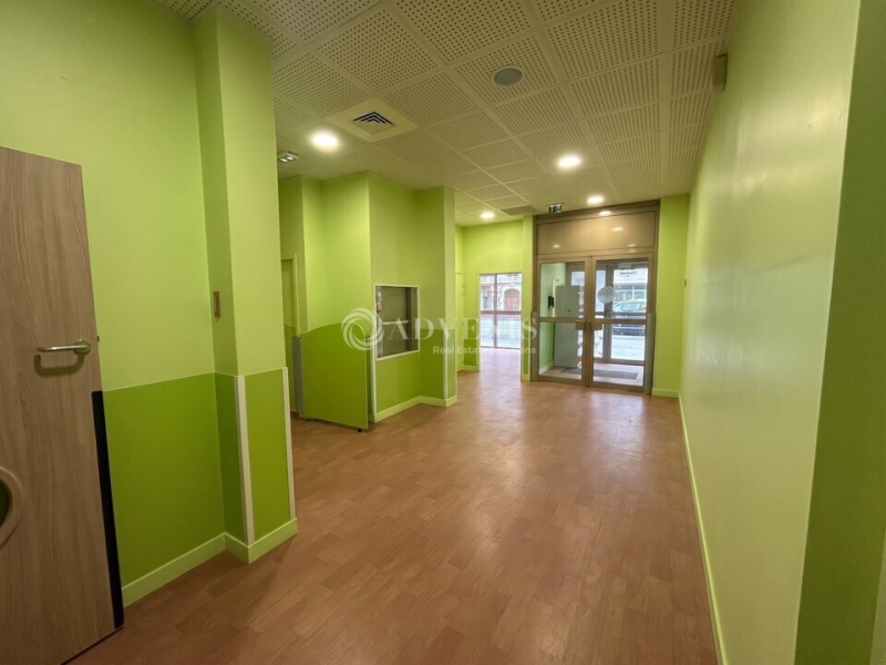 Location Bureaux PARIS (75011) - Photo 9