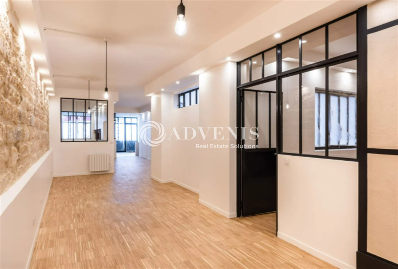 Vente Utilisateur Bureaux PARIS (75018) - Photo 1