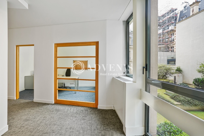 Location Bureaux PARIS (75008) - Photo 3