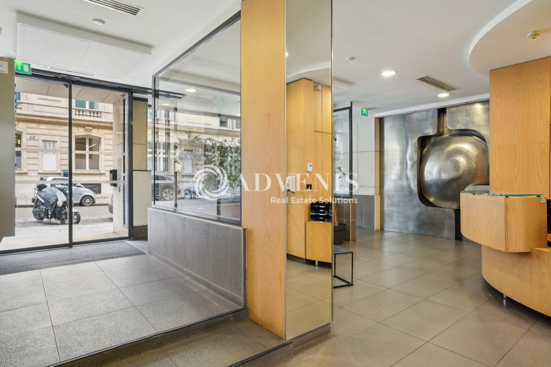 Location Bureaux PARIS (75008) - Photo 2