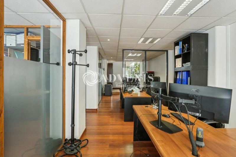 Location Bureaux PARIS (75017) - Photo 8