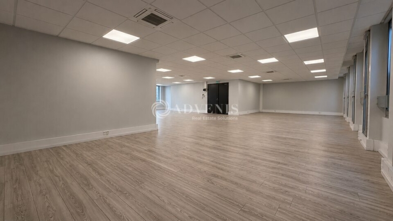 Location Bureaux PARIS (75008) - Photo 11