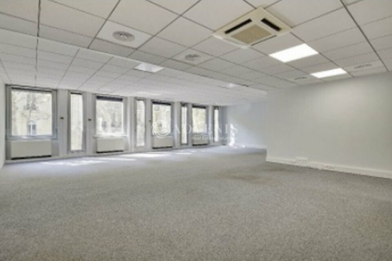 Location Bureaux PARIS (75008) - Photo 4