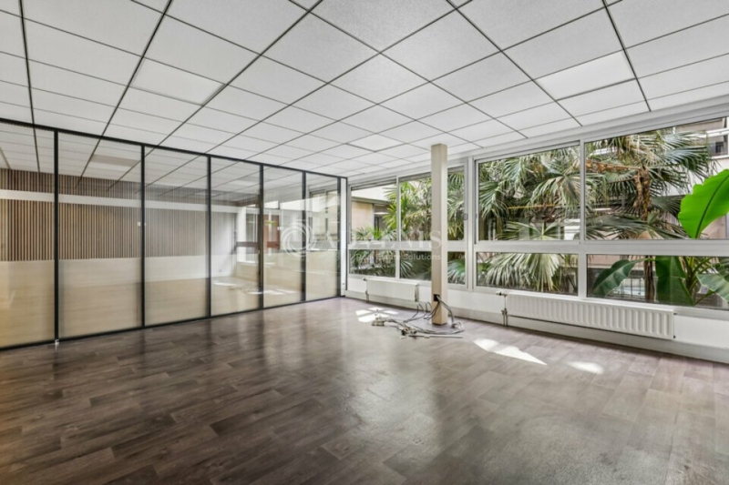 Location Bureaux PARIS (75011) - Photo 12