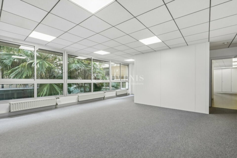 Location Bureaux PARIS (75011) - Photo 9