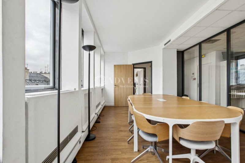 Location Bureaux PARIS (75008) - Photo 4