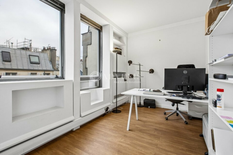 Location Bureaux PARIS (75008) - Photo 7