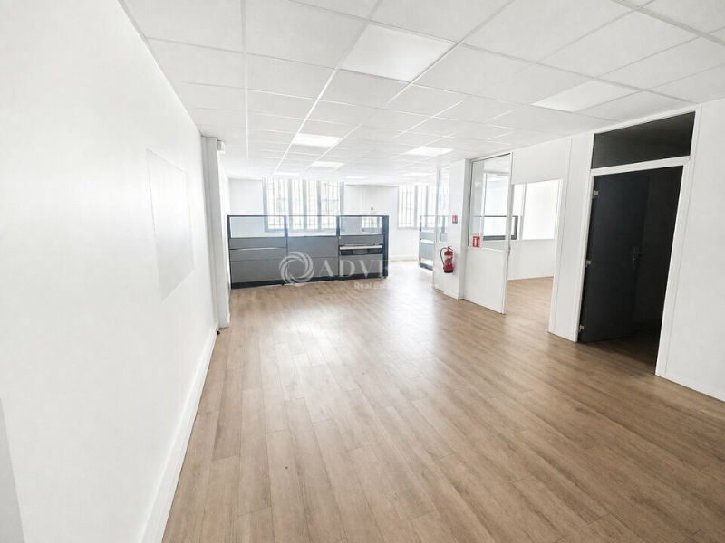 Location Activités Entrepôts PARIS (75012) - Photo 3