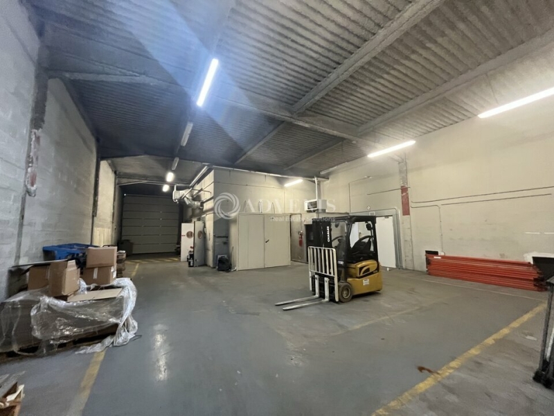 Location Activités Entrepôts NEUILLY SUR MARNE (93330) - Photo 3